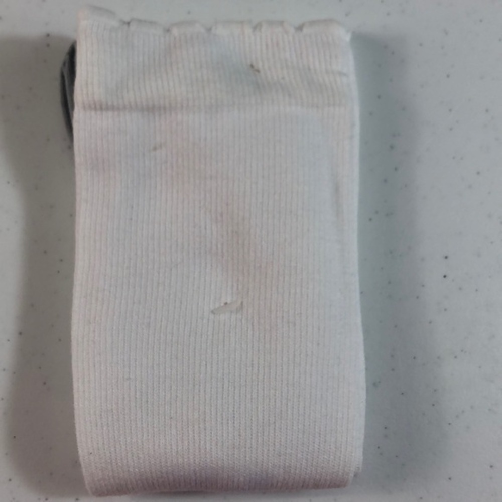 NWOT Belly Bandit Compression Socks Size 1